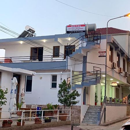 City Center Sarandë エクステリア 写真